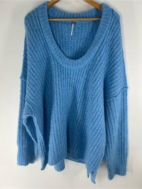 Free People Relaxed Scoop Neck Chunky Knit Sweater in Sky Blue